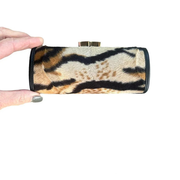 None Accessories - Vintage Tiger Tigress Print Faux Fur Clamshell Eyeglass Case Mini Clutch